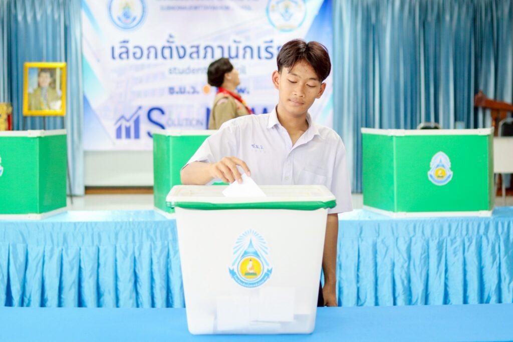 LINE_ALBUM_เลือกตั้งสภานักเรียน ปีการศึกษา 2568 (23.5.68)_2